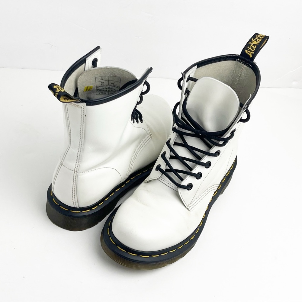 DR. MARTENS White Leather Lace Up Combat Boots 7 Grunge Biker Moto Minimalist